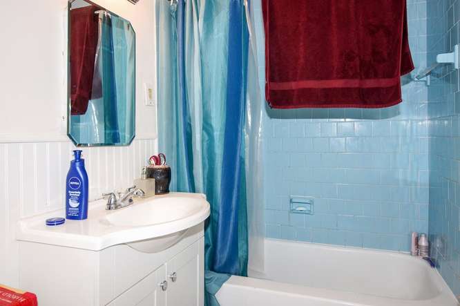 88 East Brookline Street-small-014-Bathroom-666x443-72dpi